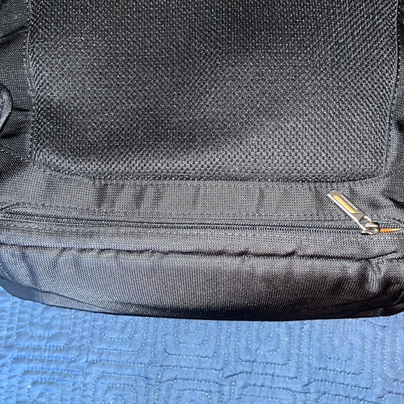 Briggs & Riley Verb Backpack - Picture 6 of 10